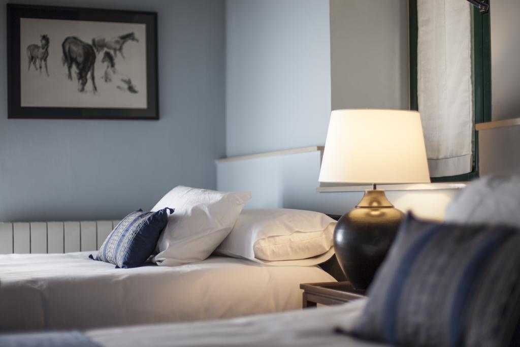 Can Ballus Bed&Breakfast Tiana Room photo